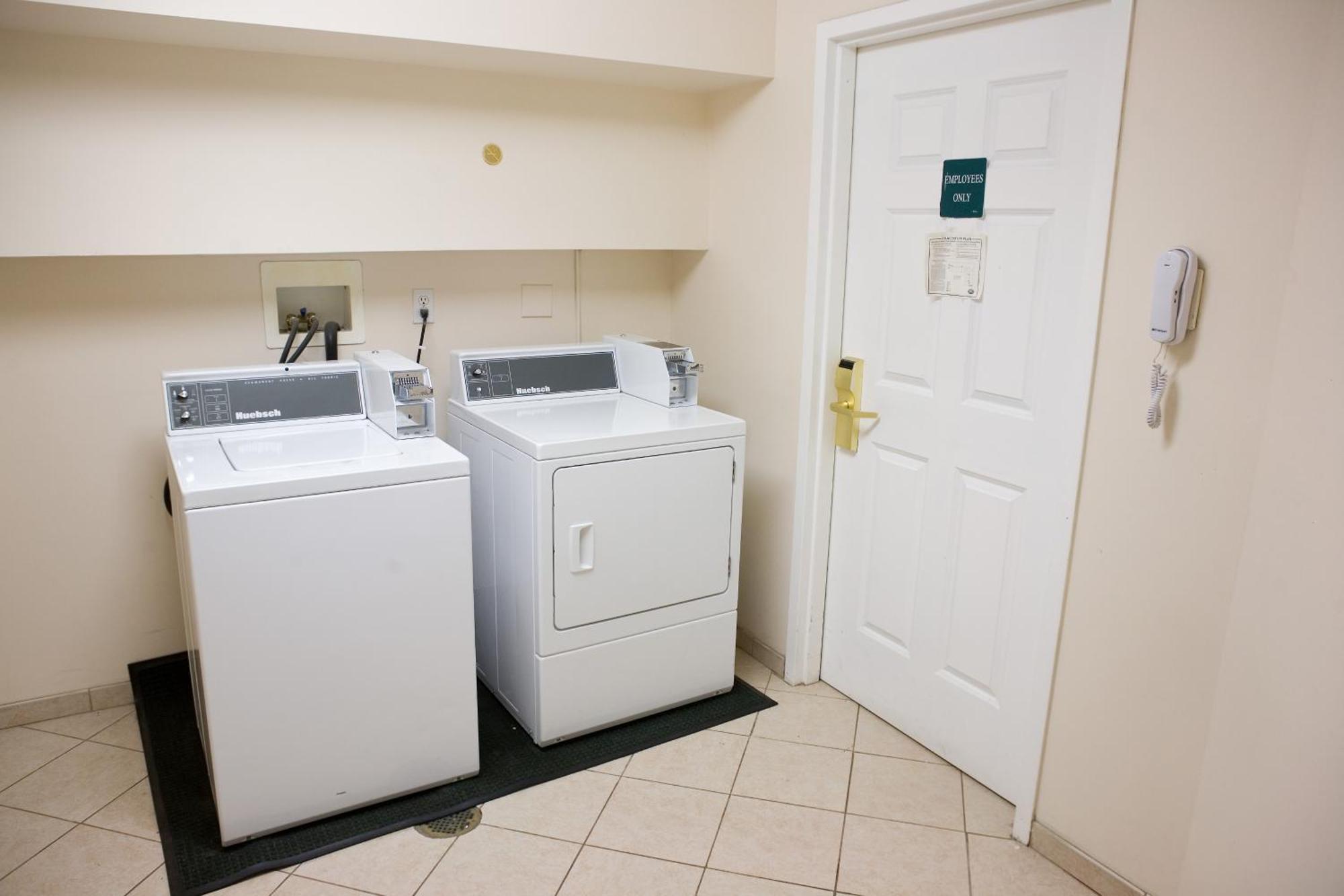 Host Inn An All Suites Hotel Wilkes-Barre Ngoại thất bức ảnh