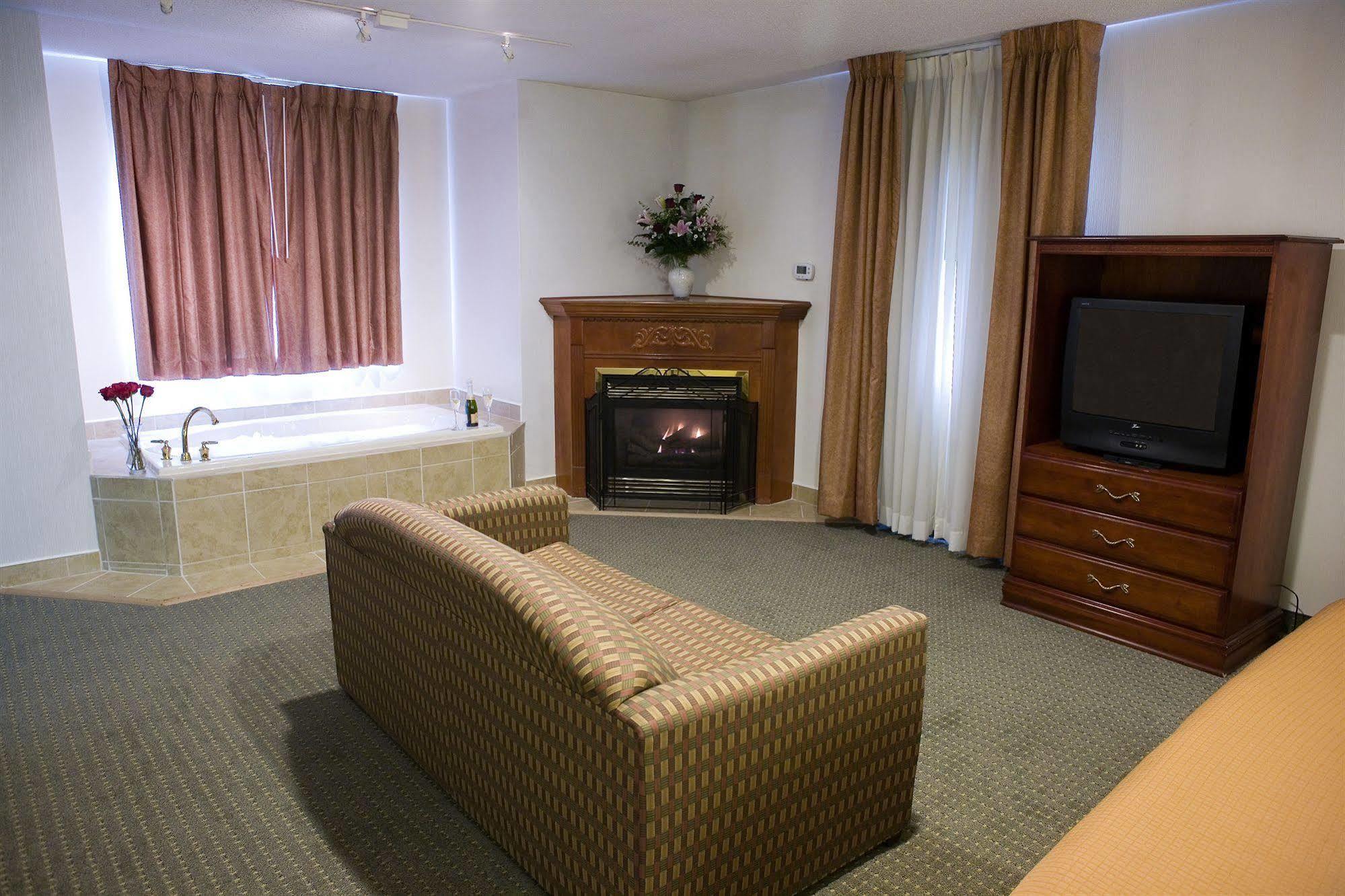 Host Inn An All Suites Hotel Wilkes-Barre Ngoại thất bức ảnh