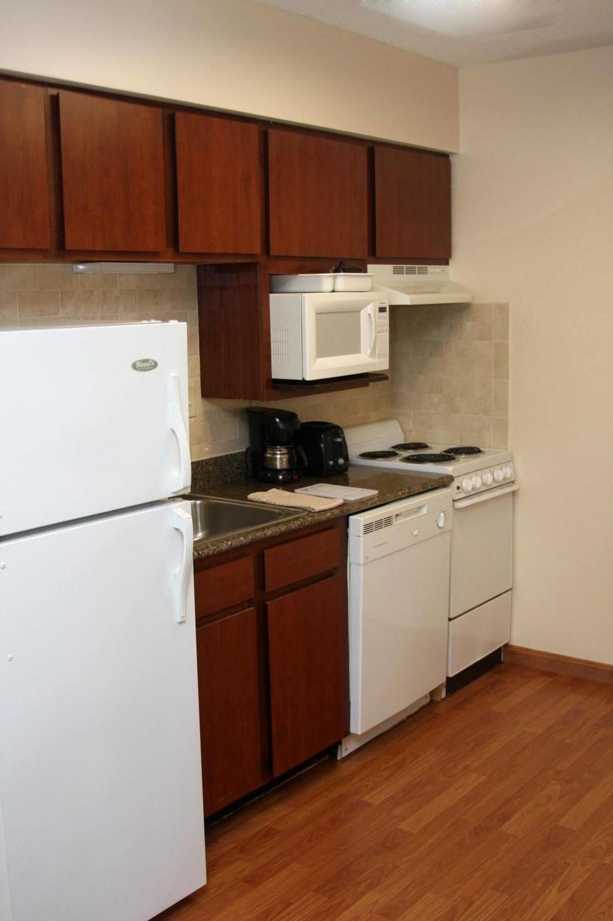 Host Inn An All Suites Hotel Wilkes-Barre Ngoại thất bức ảnh